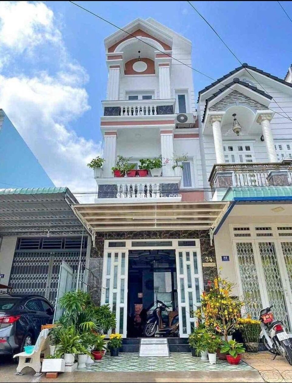 Chỉ 3 tỷ Nhà 3 lầu 5 phòng full thổ cư 180m2 sàn SD , SHR , hẻm 5m 1/ Hiệp thành q12 0933944419  