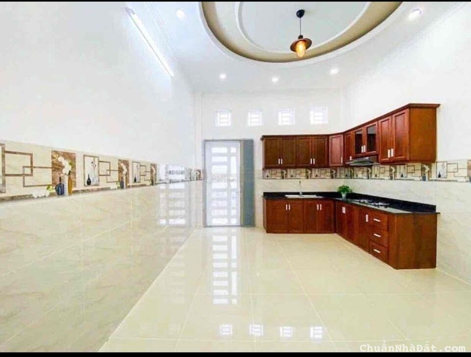 Chỉ 3 tỷ Nhà 3 lầu 5 phòng full thổ cư 180m2 sàn SD , SHR , hẻm 5m 1/ Hiệp thành q12 0933944419  