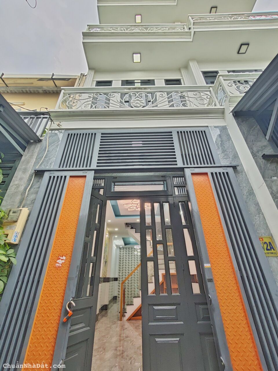 Chính chủ  A:L:O 0933944419 2 căn liền kề 3.8 x 12 , hẻm 4.5 ,cần B:Á:N , từ 2.7 tỷ/căn  Có sổ hồng