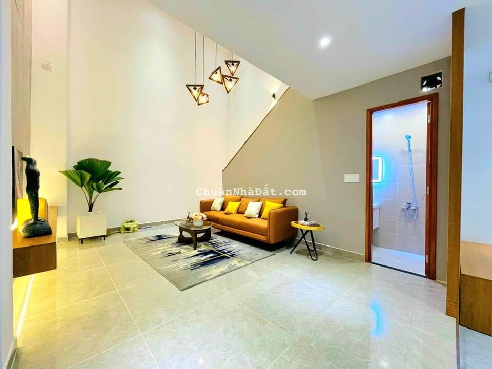 Nhà phố chính chủ , 3 tỷ , 2 lầu + Sân thượng , Hiệp thành 43 , Q12 , 5pn 3wc , công nhận 45m2 , tổ