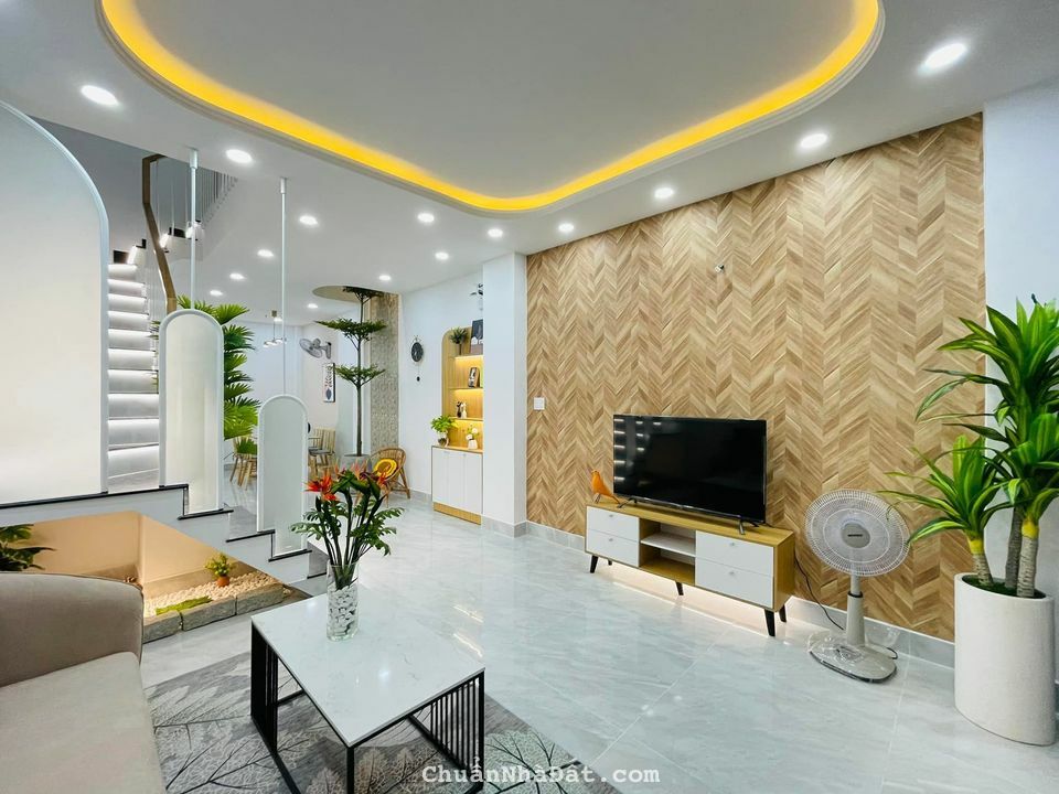 Nhà bán Hiệp thành 43  , 3tỷ 250 triệu , Sổ hồng riêng  , 2 lầu + Sân thượng, HXH 5m , 0933944419