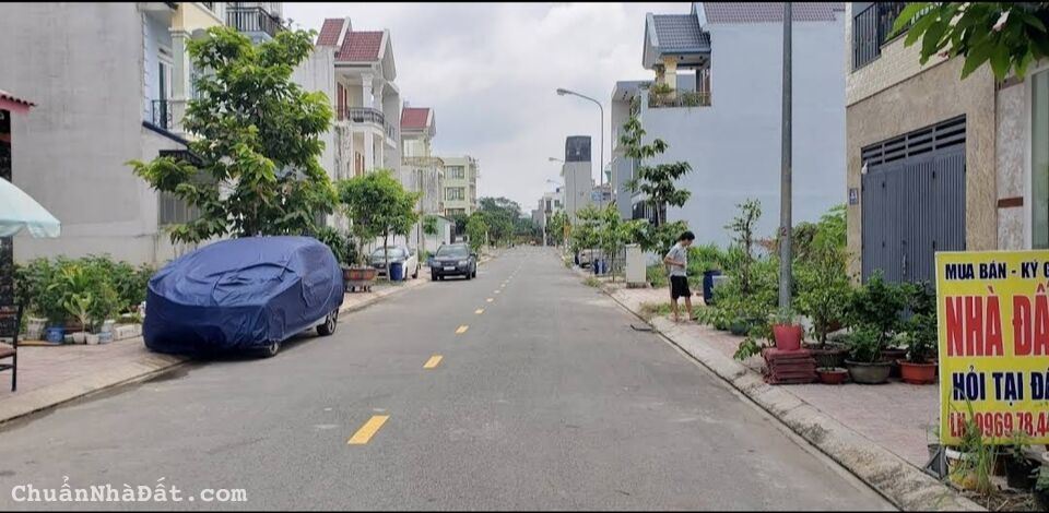 Còn 129 lô KDC Phú Hồng Thịnh 10, DT 120m2 chỉ 1,3tỷ. Sổ hồng riêng full TC