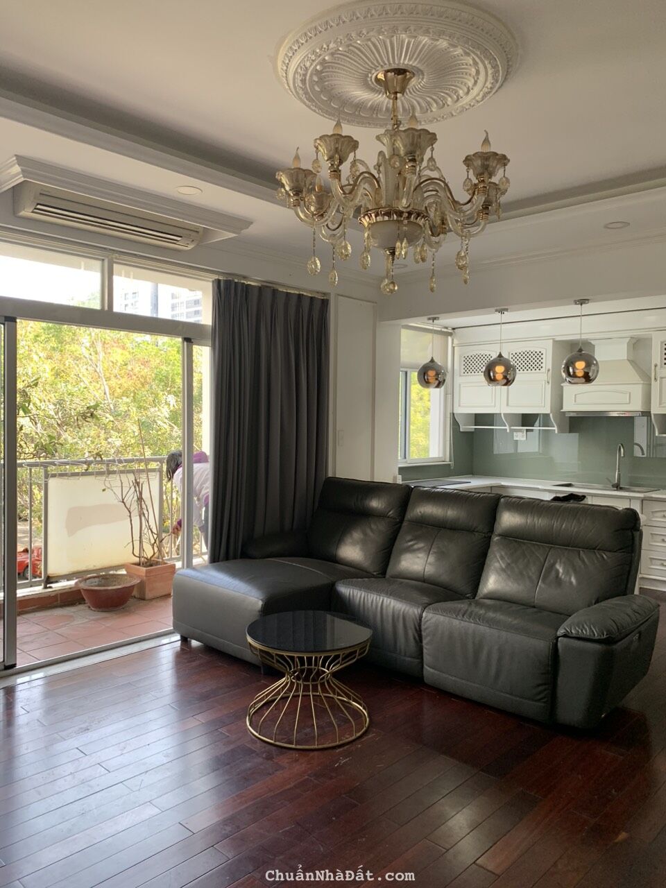 Bán CH Mỹ Viên ngay công viên Nam Viên rộng lớn, 118m2, 3 phòng ngủ, giá bán 4tỷ3. LH 0828 44766* Bán CH Mỹ Viên ngay công viên Nam Viên rộng lớn, 118m2, 3 phòng ngủ, giá bán 4tỷ3. LH 0828 44766*