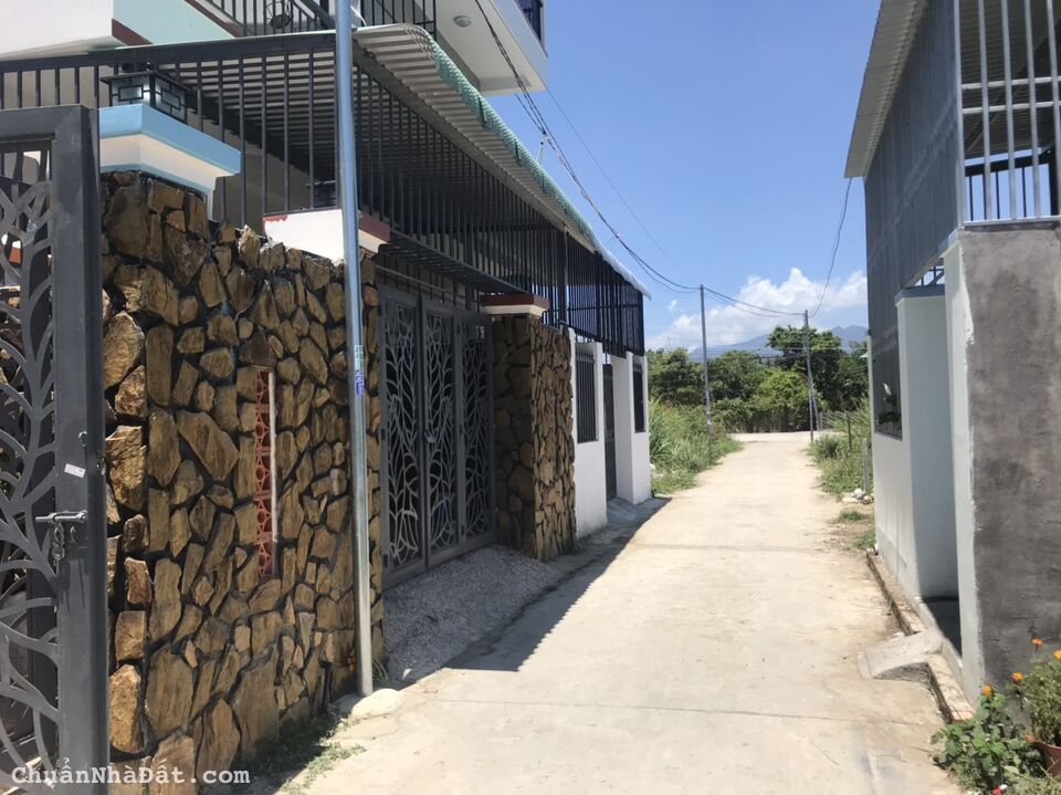 Bán nhà Vĩnh Trung thôn Võ Dõng 