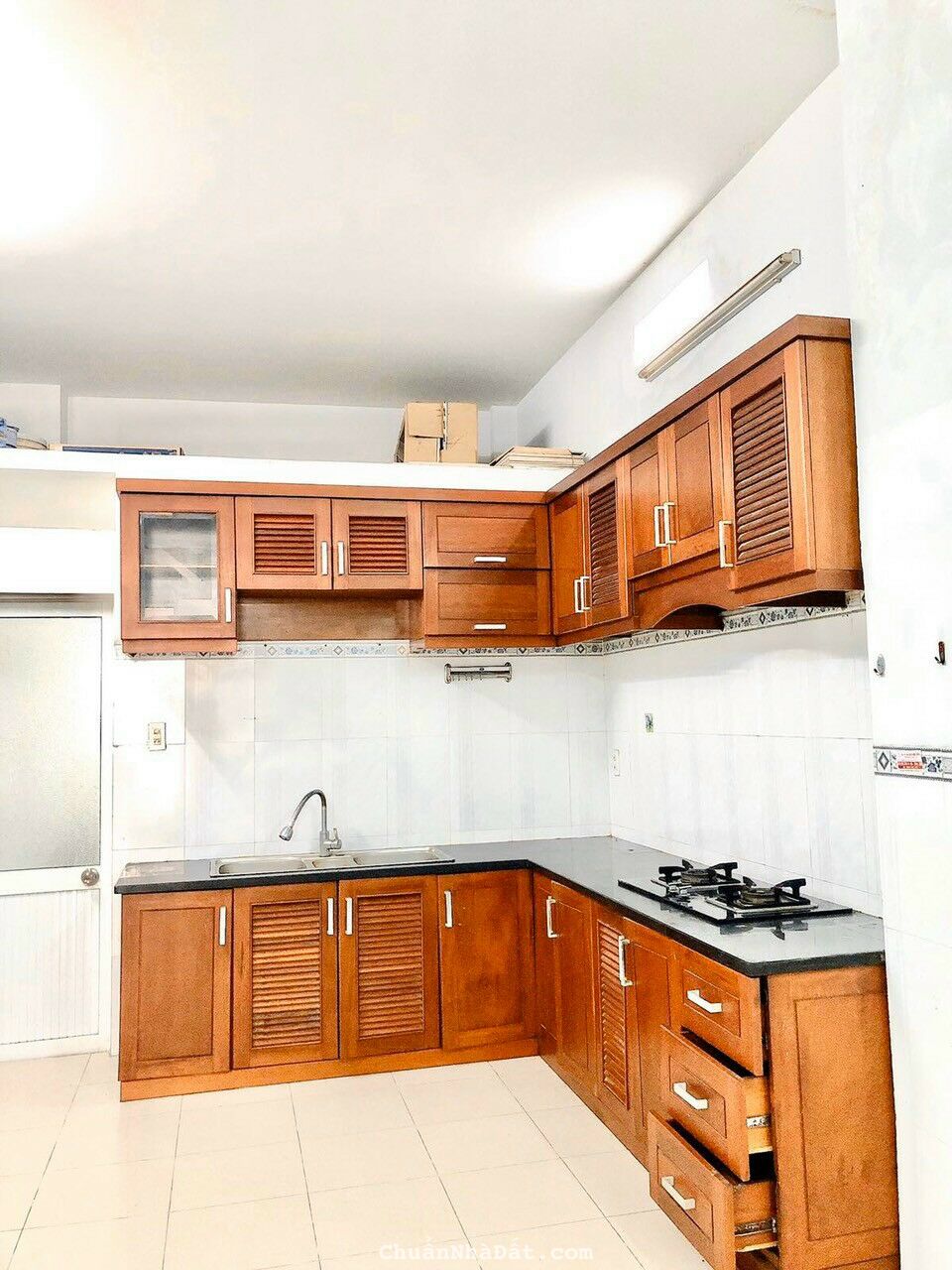 Bán nhà 3 tầng mặt tiền gần Đại học Nha Trang Bán nhà 3 tầng mặt tiền gần Đại học Nha Trang