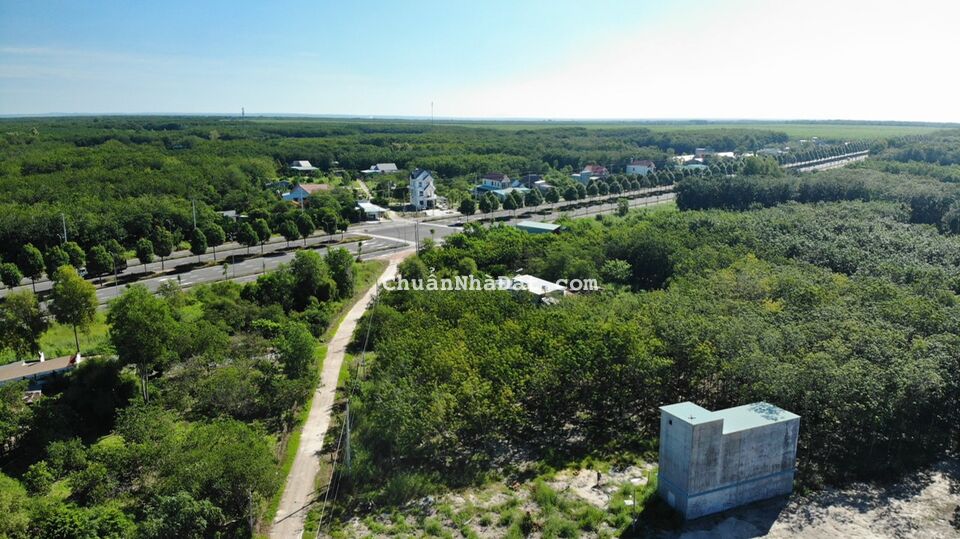 10m mặt tiền đường 72m Minh Hưng Đồng Nơ giá chỉ hơn 1tỷ. Đường lớn. Hơn 300m2 có thổ cư. Chính chủ