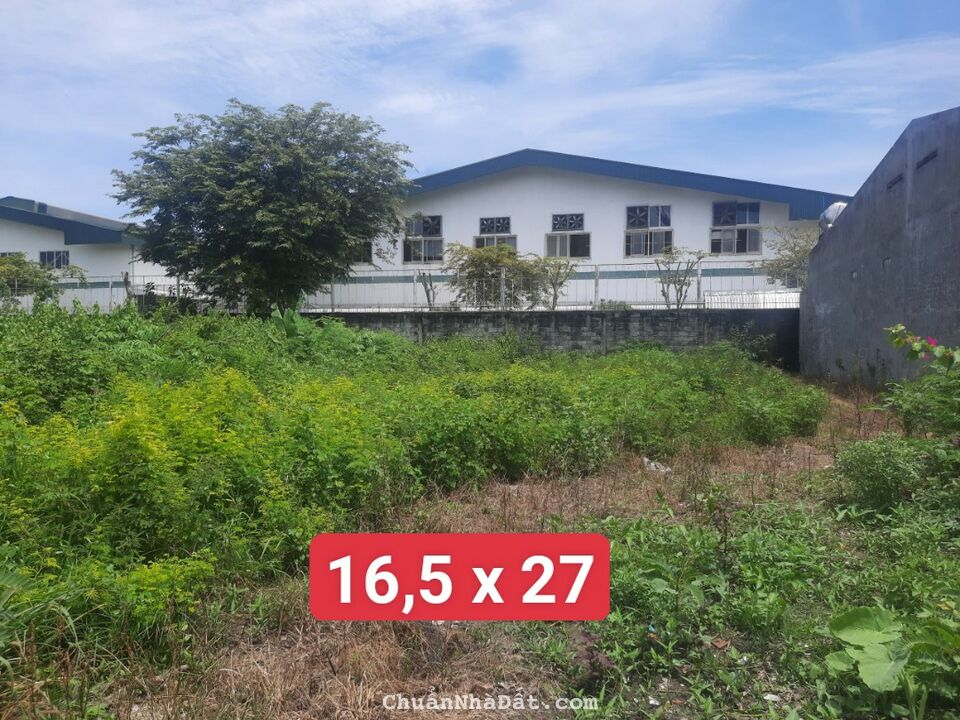 Bán 3 lô đất liền kề sát KCN SHR thổ cư 100% giá rẻ cho người đầu tư