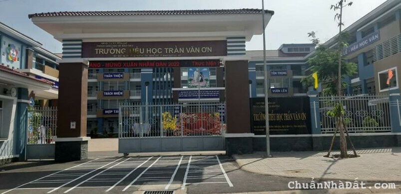 Chính chủ bán gấp lô đất 300m2 có SHR gần trường tiểu học Trần Văn Ơn giá 1 tỷ 7 / Lô