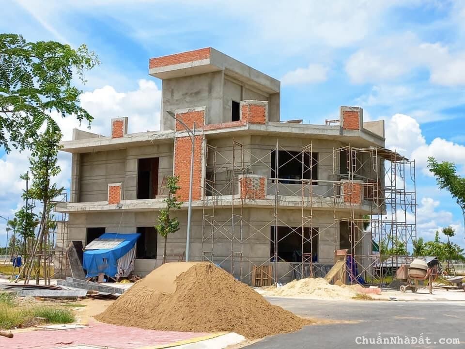 Cô Mai cần bán lô đất Biệt Thự 220m2 Trung Tâm TT Thủ Thừa SHR