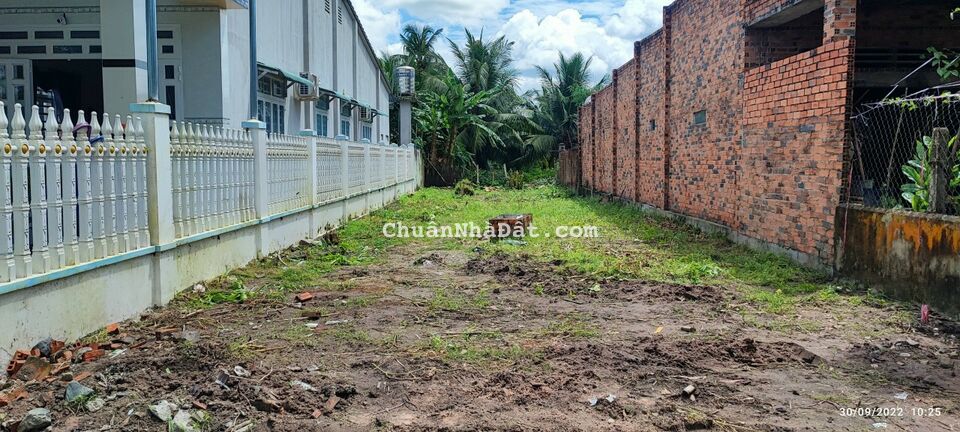 Bán lô đất 197m2 sổ hồng riêng mặt tiền đường 10m giá rẻ