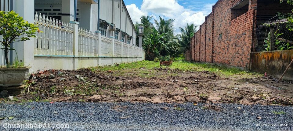 Bán lô đất 197m2 sổ hồng riêng mặt tiền đường 10m giá rẻ