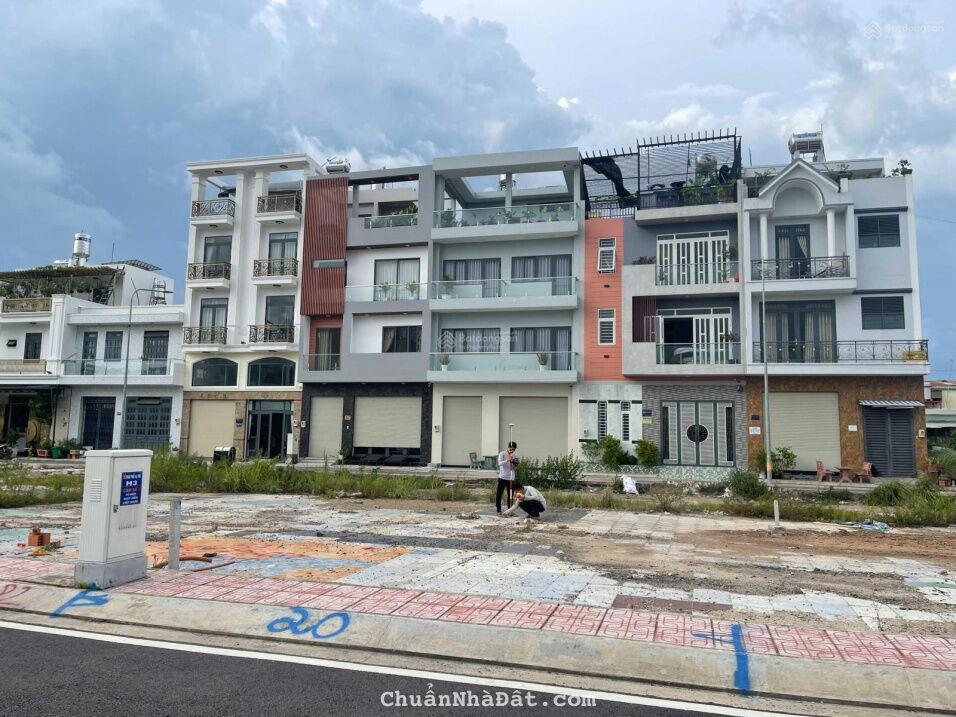 Bán gấp miếng đất gần chợ Mỹ Nga, có sổ chính chủ