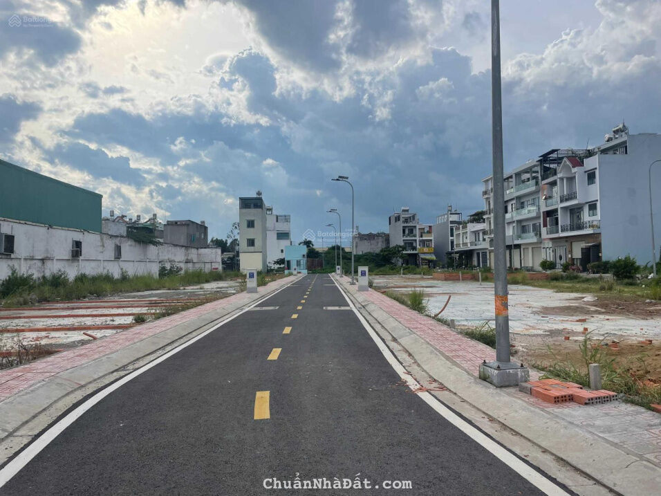 Bán gấp miếng đất gần chợ Mỹ Nga, có sổ chính chủ