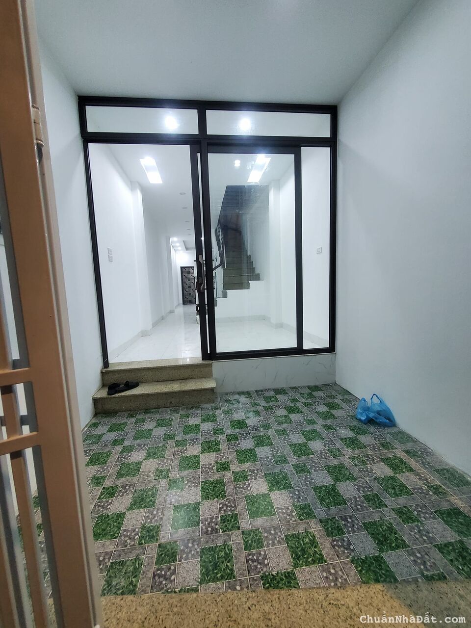 Bán nhà Cổ Nhuế 40m, 4 tầng , 4 ngủ, ở ngay, 3.3 tỷ.