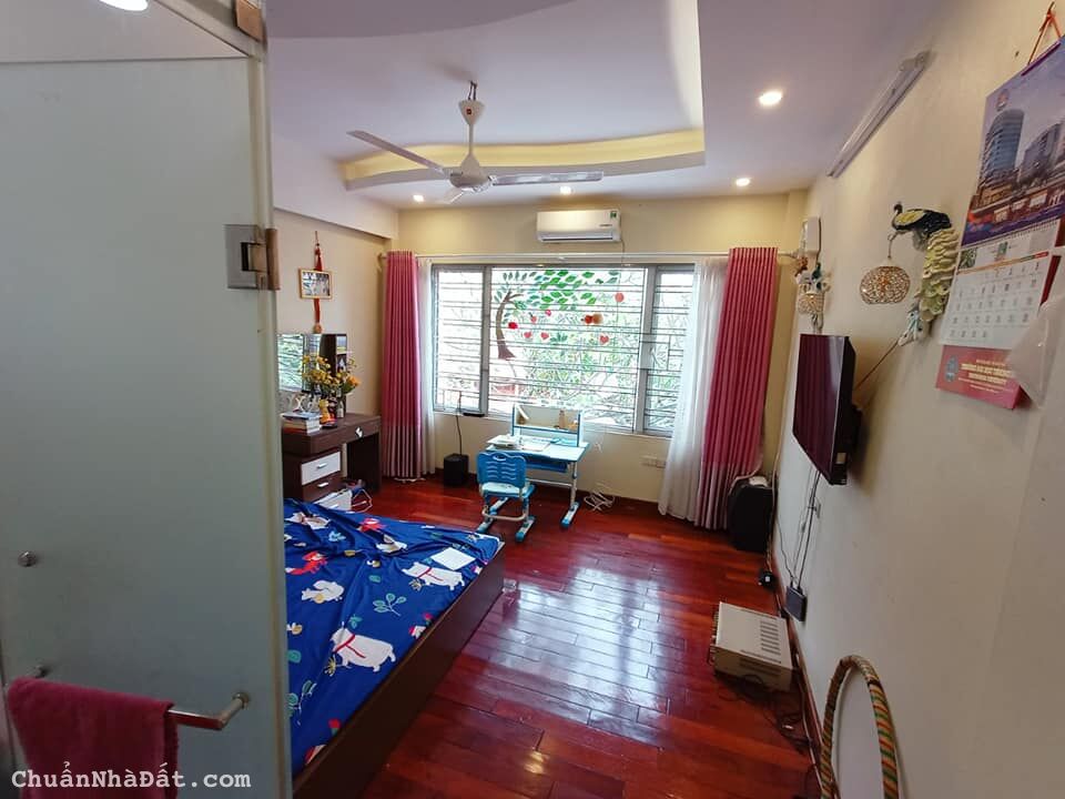 Bán nhà Phú Diễn 5.2 tỷ, 4 tầng, ô tô vào nhà, view thoáng vĩnh viễn, lô góc