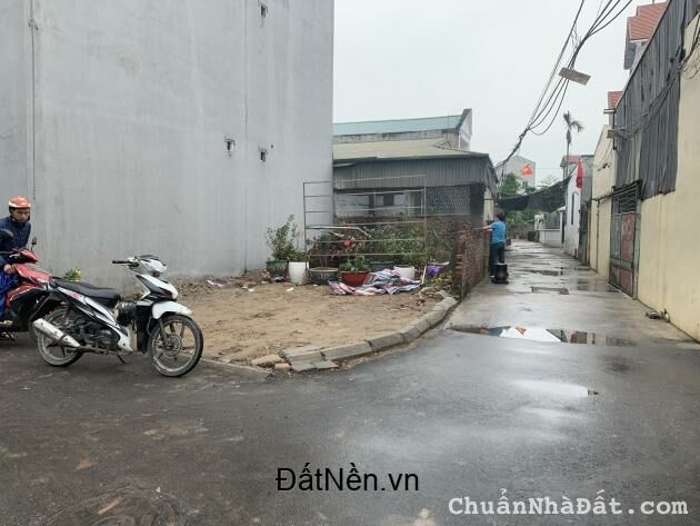 Bán  đất Phú Diễn 47m2, mặt tiền 4.5m, lô góc 2 mặt ngõ, 3.2 tỷ