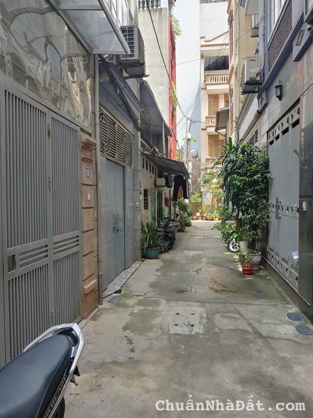 Bán đất Phú Diễn 48m2, mặt tiền 4.5m, lô góc 2 mặt ngõ, 3.2 tỷ