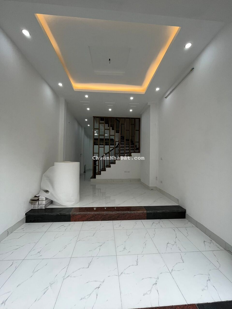 Bán nhà ngõ 79 Cầu Giấy 34m, 5 tầng, ở ngay, 5.3 tỷ