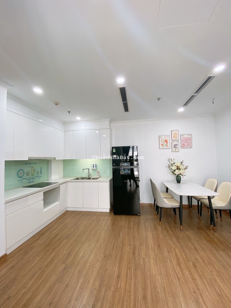 Bán Căn hộ 02 ngủ 2 WC tại Park Hill, giá 4,2 tỷ bao phí full đồ đẹp. LH: 0862228699