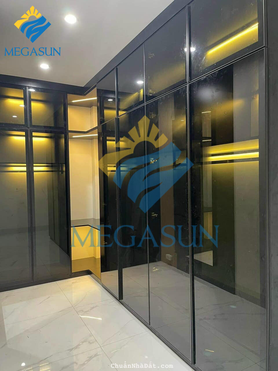 Cần bán gấp nhà 4 tầng nội thất mới tinh đẹp lung linh tại TP Bắc Ninh