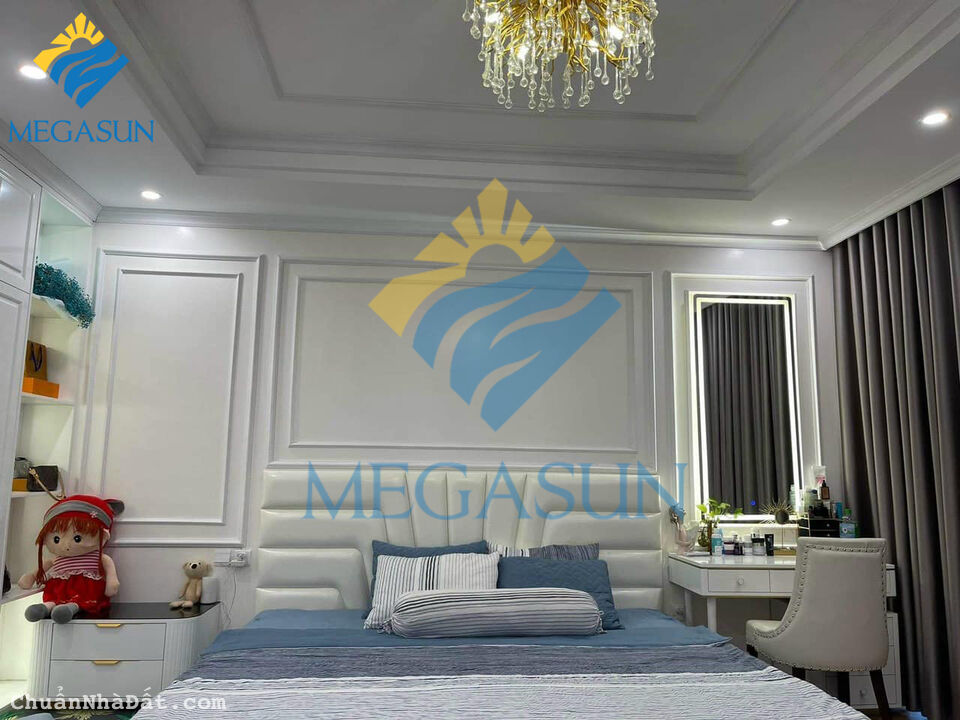 Cần bán gấp nhà 4 tầng nội thất mới tinh đẹp lung linh tại TP Bắc Ninh