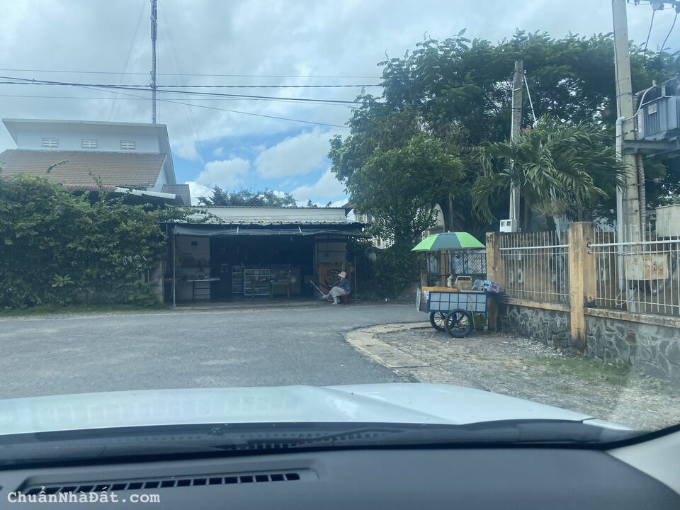 Đất 2 mặt tiền sát vách KCN Tây Ninh, thổ cư 100% Đất 2 mặt tiền sát vách KCN Tây Ninh, thổ cư 100%