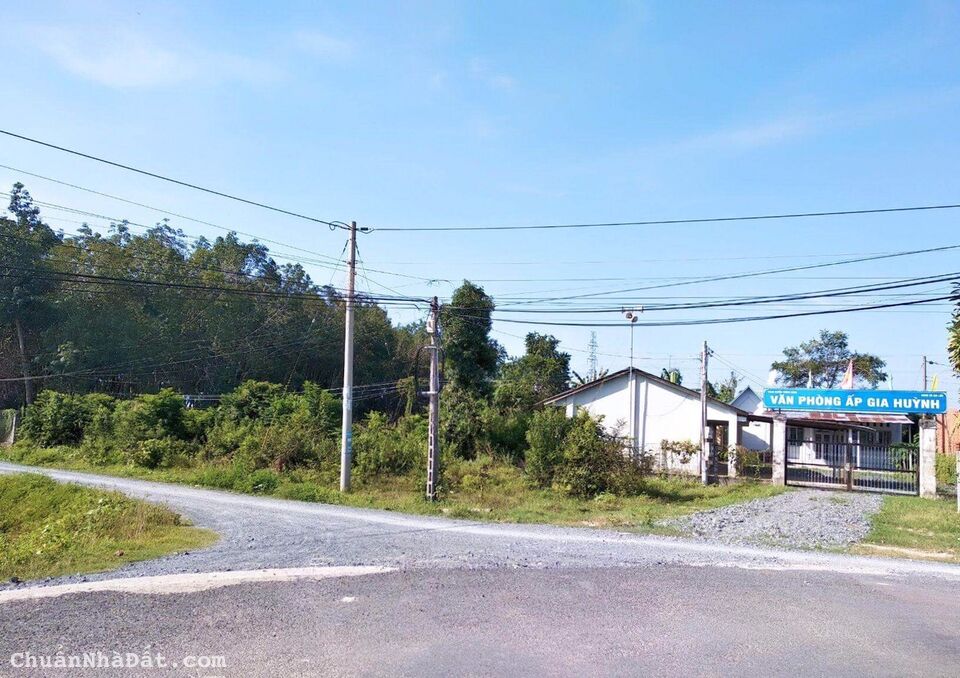 Bán lô đất đường nhựa, giá 720tr,gần KCN,Chợ Bán lô đất đường nhựa, giá 720tr,gần KCN,Chợ