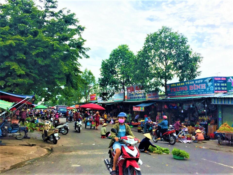 TÔI CHỦ CẦN BÁN GẤP 500m2 ĐẤT SÁT QUỐC LỘ 13 ĐƯỜNG NHỰA 16M,TCƯ 100%, SHR, 1,4TỶ TIỆN KD TÔI CHỦ CẦN BÁN GẤP 500m2 ĐẤT SÁT QUỐC LỘ 13 ĐƯỜNG NHỰA 16M,TCƯ 100%, SHR, 1,4TỶ TIỆN KD