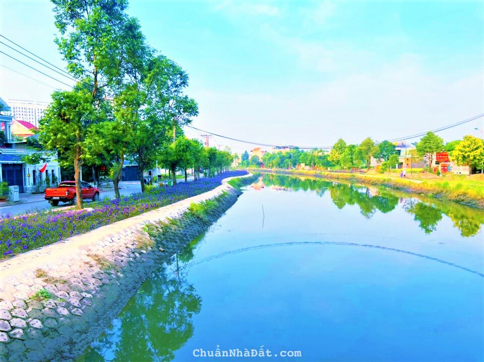 TÔI CHỦ BÁN GẤP 423m2 ĐẤT THỔ CƯ 100%,GẦN CỔNG CHÀO BÌNH DƯƠNG,SHR, TIỆN KDOANH ĐƯỜNG NHỰA