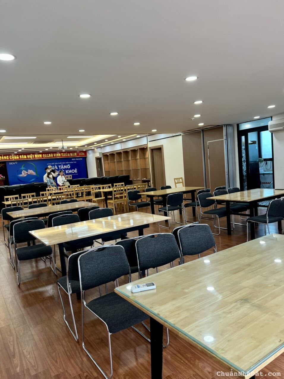 Cho thuê văn phòng mặt bằng thương mại tại dự án Golden Land- 275 Nguyễn Trãi, Thanh Xuân, Hà Nội Cho thuê văn phòng mặt bằng thương mại tại dự án Golden Land- 275 Nguyễn Trãi, Thanh Xuân, Hà Nội