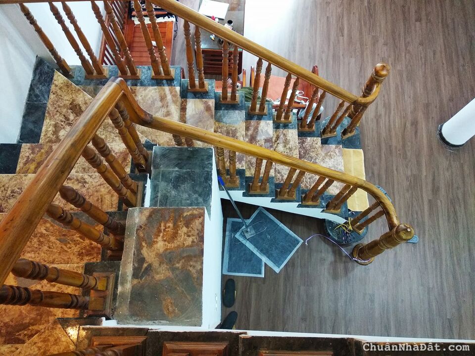 DIỆN TÍCH LỚN, MẶT TIỀN RỘNG, NHÀ ĐẸP Ở NGAY KHUẤT DUY TIẾN NHỈNH 5 TỶ