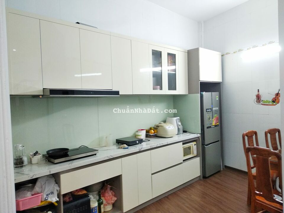 DIỆN TÍCH LỚN, MẶT TIỀN RỘNG, NHÀ ĐẸP Ở NGAY KHUẤT DUY TIẾN NHỈNH 5 TỶ