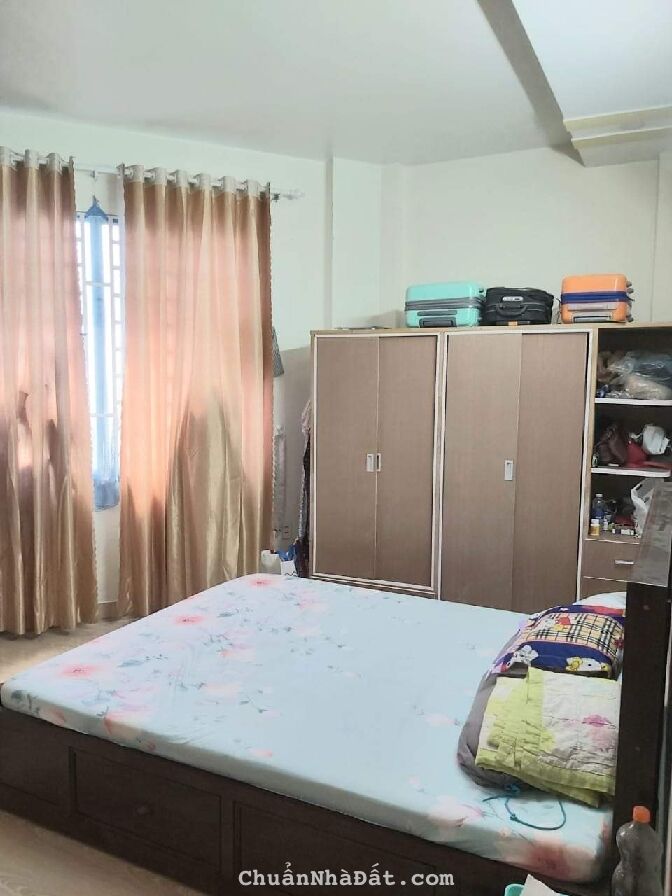 Bán gấp nhà lô góc 2 mặt tiền, khu phân lô VIP Hiệp Thành Q12, 65m2, 4 tầng, chỉ 5.9 tỷ