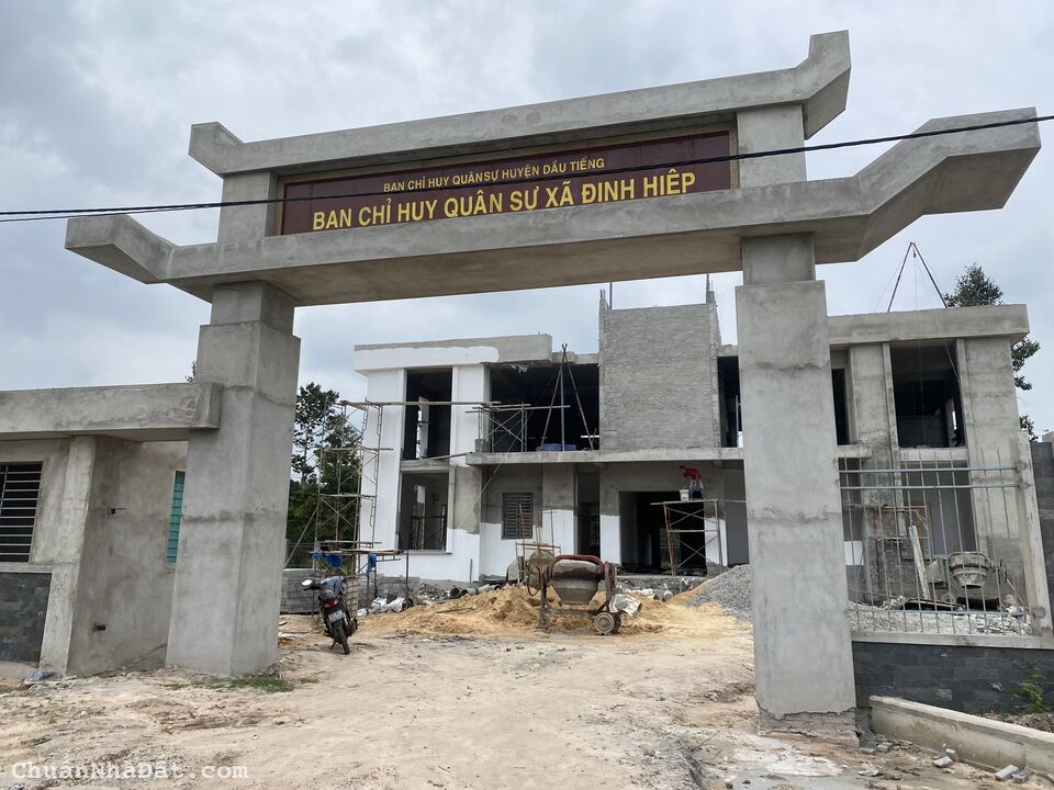 Nợ ngân hàng cần bán nhanh miếng đất 249,5m2, gần Trung tâm hành chính mới 