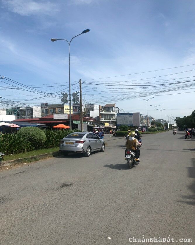 Đất Nền Đối Diện Trường THPT Gò Đen,Bến Lức, SHR Đất Nền Đối Diện Trường THPT Gò Đen,Bến Lức, SHR