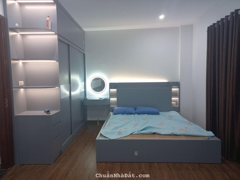 Bán nhà mới đẹp long lanh Trần Khát Chân, 5 tầng 3 ngủ, chỉ 4.2 tỷ