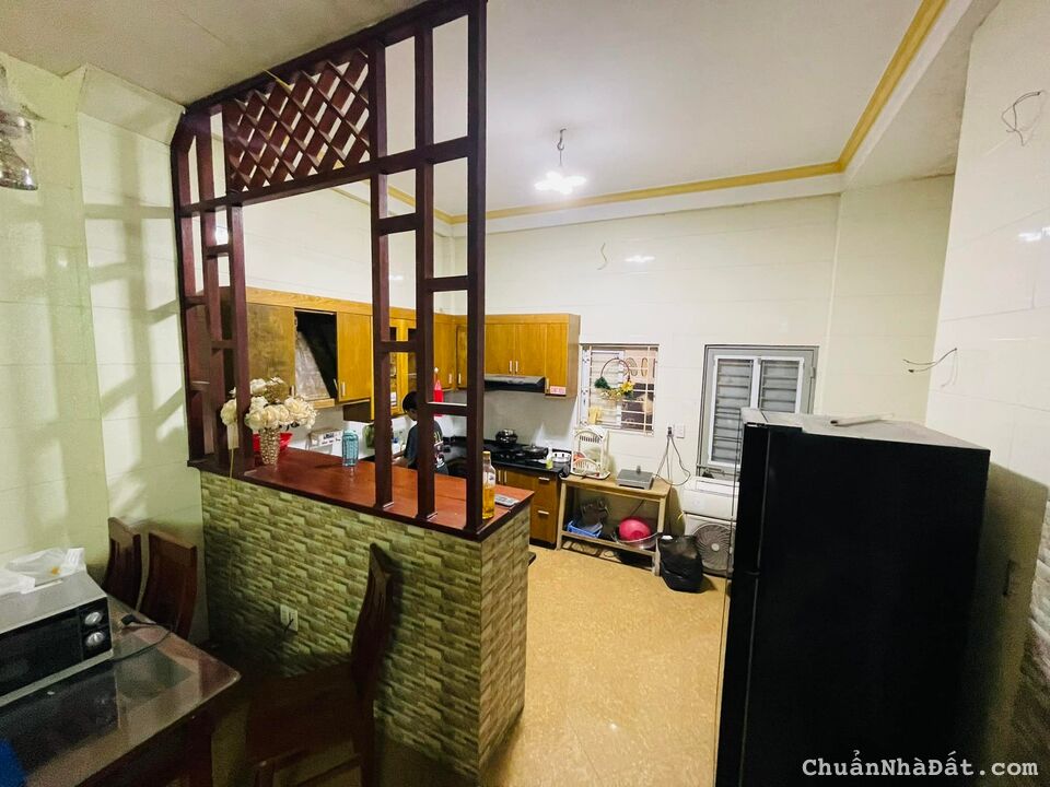 Bán nhà Trần Khát Chân, ngõ ô tô, 50m2, đẹp xịn ở luôn, 4.75 tỷ