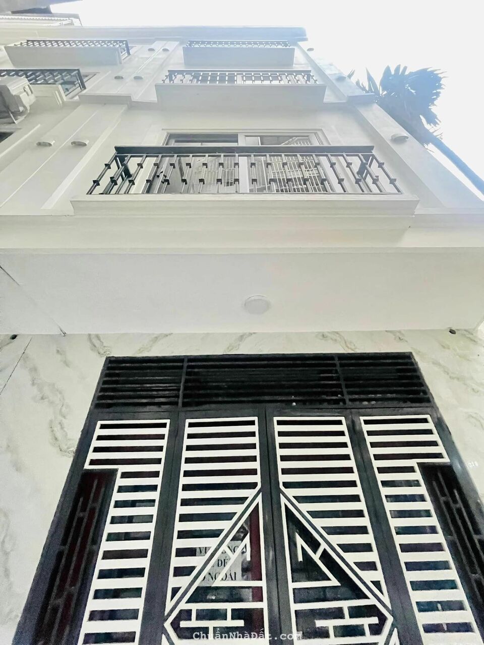 Bán nhà mới đẹp sang phố Trương Định, 5 tầng 3 ngủ, giá 3.65 tỷ