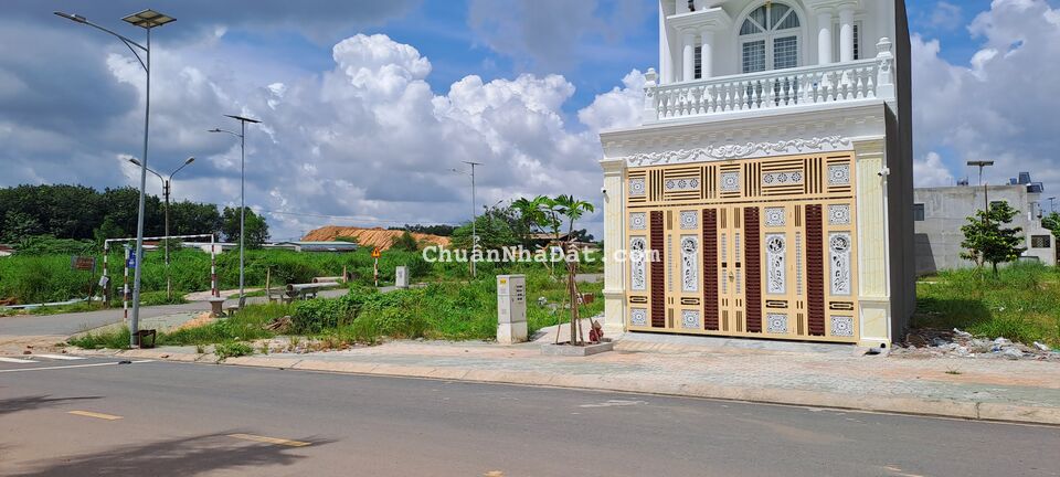 Bán nhanh Lô góc siêu đẹp 149m2 ngay KCN VSIP2