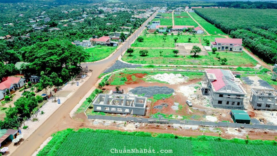 Chính chủ bán lô đất ngay chợ Phú Lộc Krông Năng