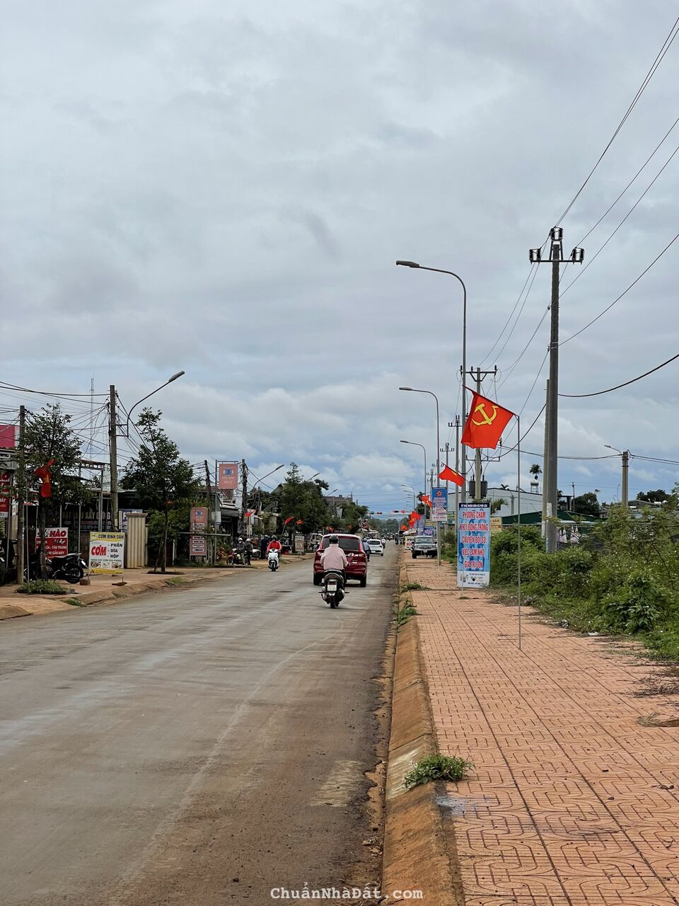 Chính chủ bán lô đất ngay chợ Phú Lôccj