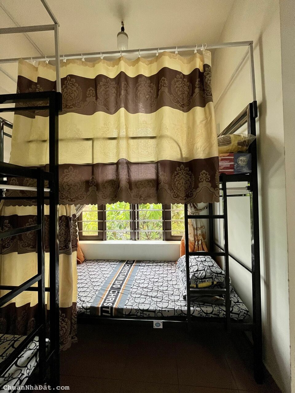 PHÒNG TRỌ Ở GHÉP KTX HOMESTAY, CÓ BAN CÔNG MÁT MẺ, FULL TIỆN NGHI CAO CẤP Q.THỦ ĐỨC