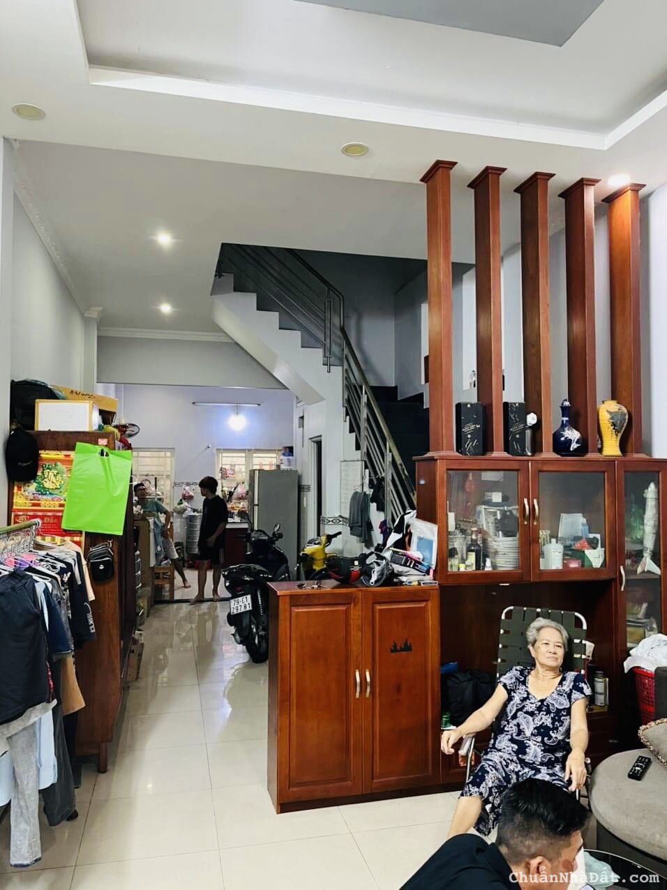 Nợ Ngân Bán Cần Bán Gấp Nhà Trệt Lầu, Hẻm 165 Phan Văn Hớn - Q.12,Giá 1T750/48m2, SHR, Có Bớt Lộc. Nợ Ngân Bán Cần Bán Gấp Nhà Trệt Lầu, Hẻm 165 Phan Văn Hớn - Q.12,Giá 1T750/48m2, SHR, Có Bớt Lộc.