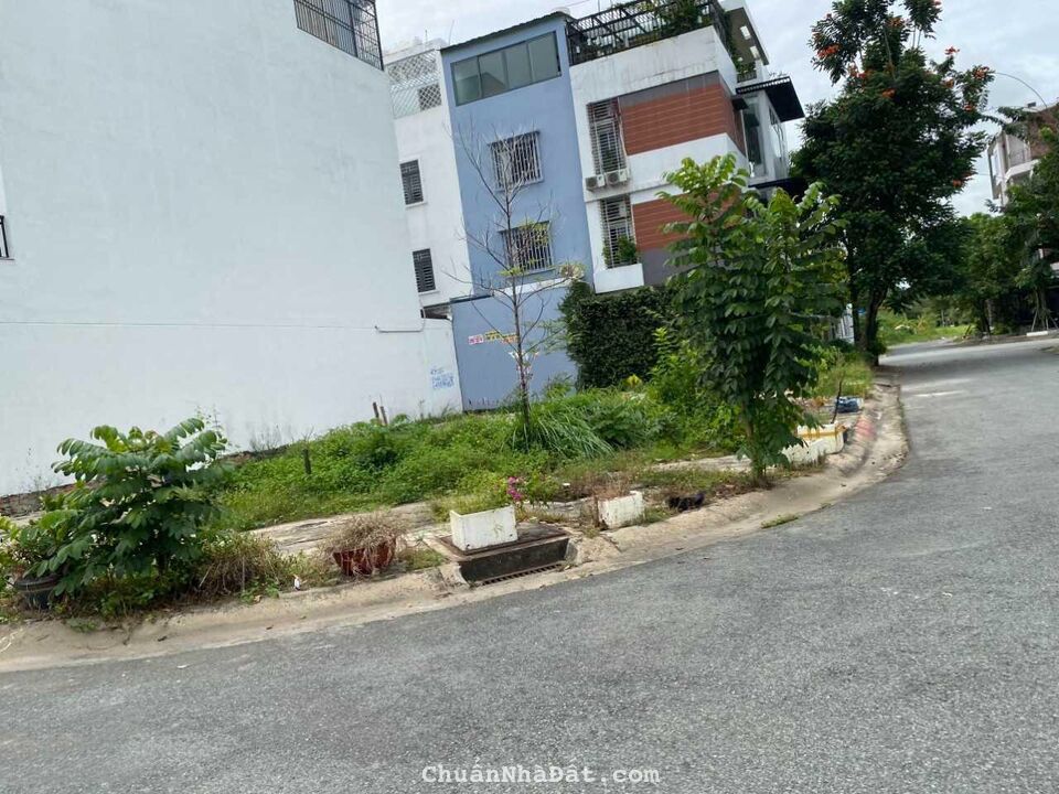 Cần Bán Gấp Lô Đất Vàng Đường Hưng Long DT 87m2 Giá 1.6tỷ Ngay KDC Qui Đức Bình Chánh