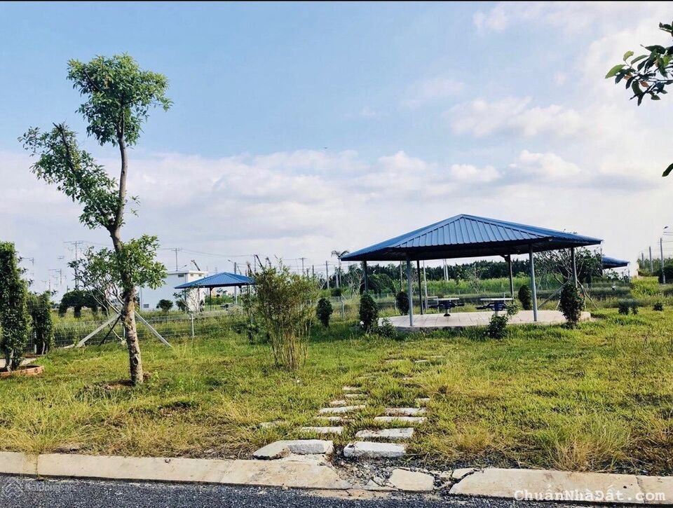 Lô Đất Cực Đẹp DT 100m2 Giá 1.2tỷ Ngay Mặt Tiền Đường Số 2 Phước Lý Cần Giuộc Long An. Xây Tự Do