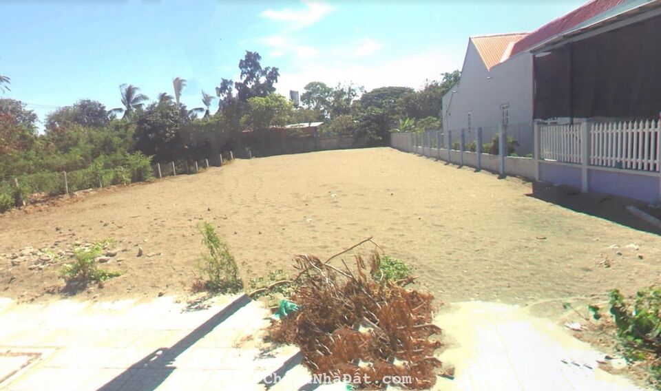 Lô đất 90m2 giá 1.6tỷ nằm toạ lạc tại mặt tiền đường Tắc Xuất TT Cần Thạnh Cần Giờ. Sổ Hồng Sẳn 