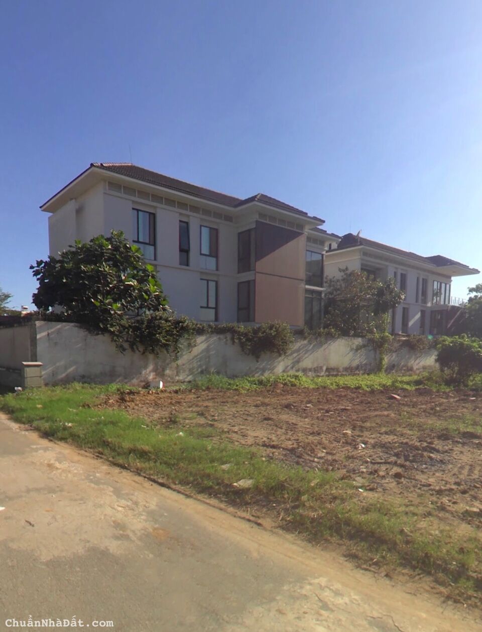 Cực Hot! Chỉ 1.9tỷ Sở Hữu Ngay Đất Nền 90m2 Ngay Đường Vành Đai Đông Bình An Quận 2. Sổ Sẳn