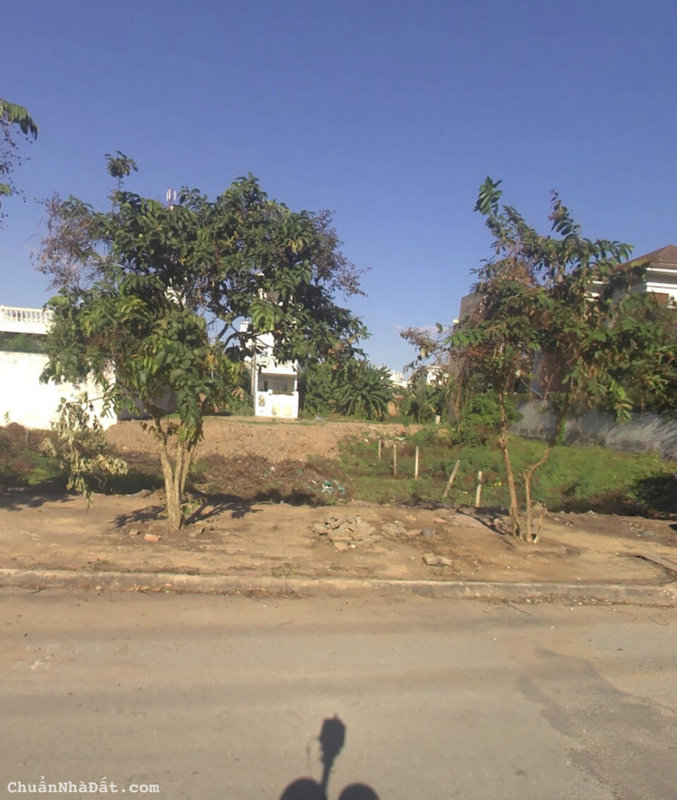 Cực Hot! Chỉ 1.9tỷ Sở Hữu Ngay Đất Nền 90m2 Ngay Đường Vành Đai Đông Bình An Quận 2. Sổ Sẳn