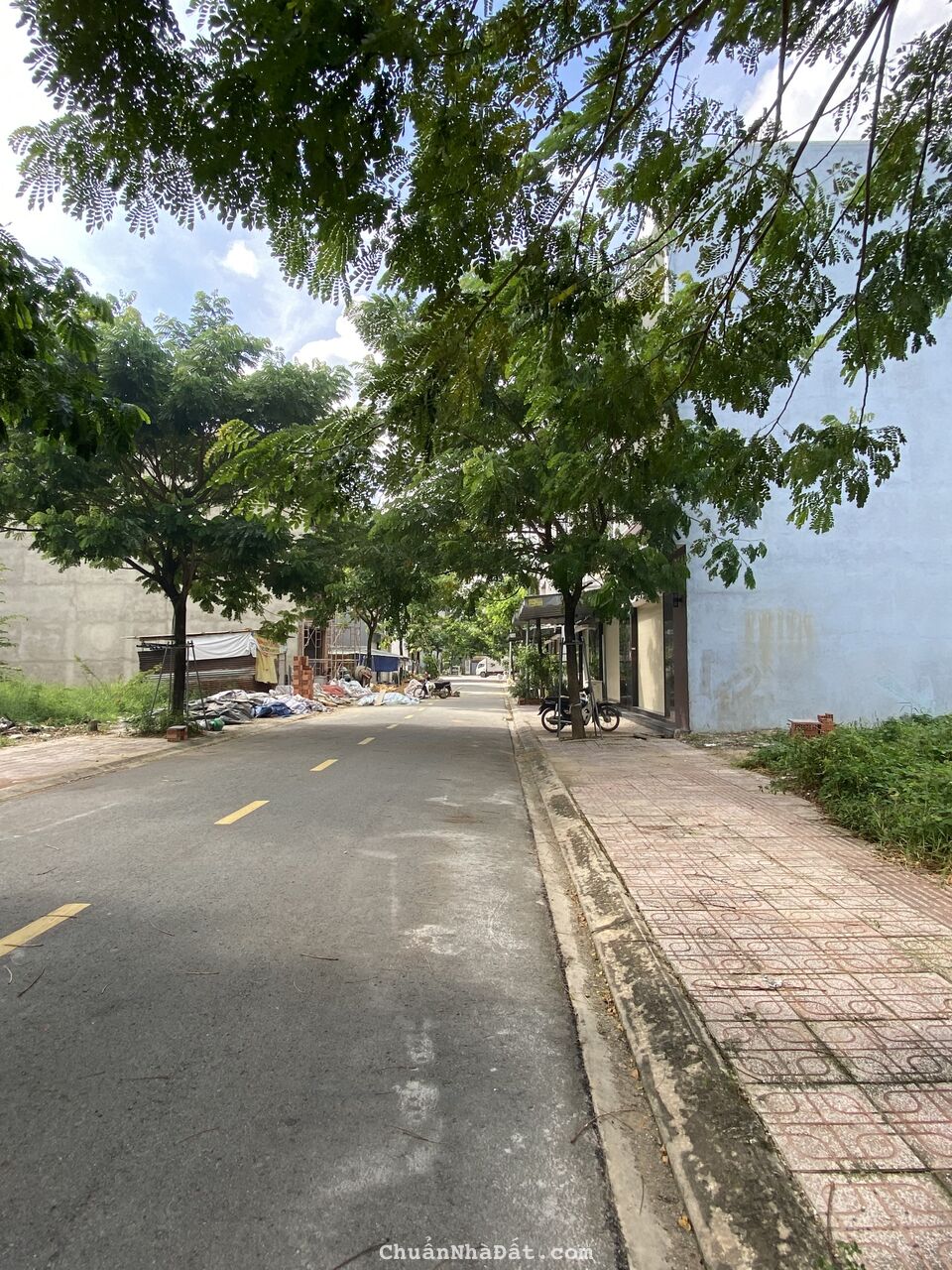 Đất mặt tiền đường nhựa ở Phường Hoá An đường Nguyễn Minh Chánh.