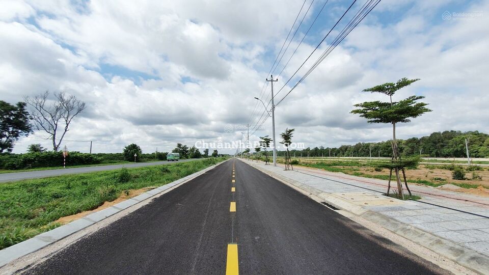 Không gồng nổi lãi ngân hàng nên bán lỗ lô MegaCity KonTum hướng đông giá 520 triệu, chỉ có tại đây Không gồng nổi lãi ngân hàng nên bán lỗ lô MegaCity KonTum hướng đông giá 520 triệu, chỉ có tại đây